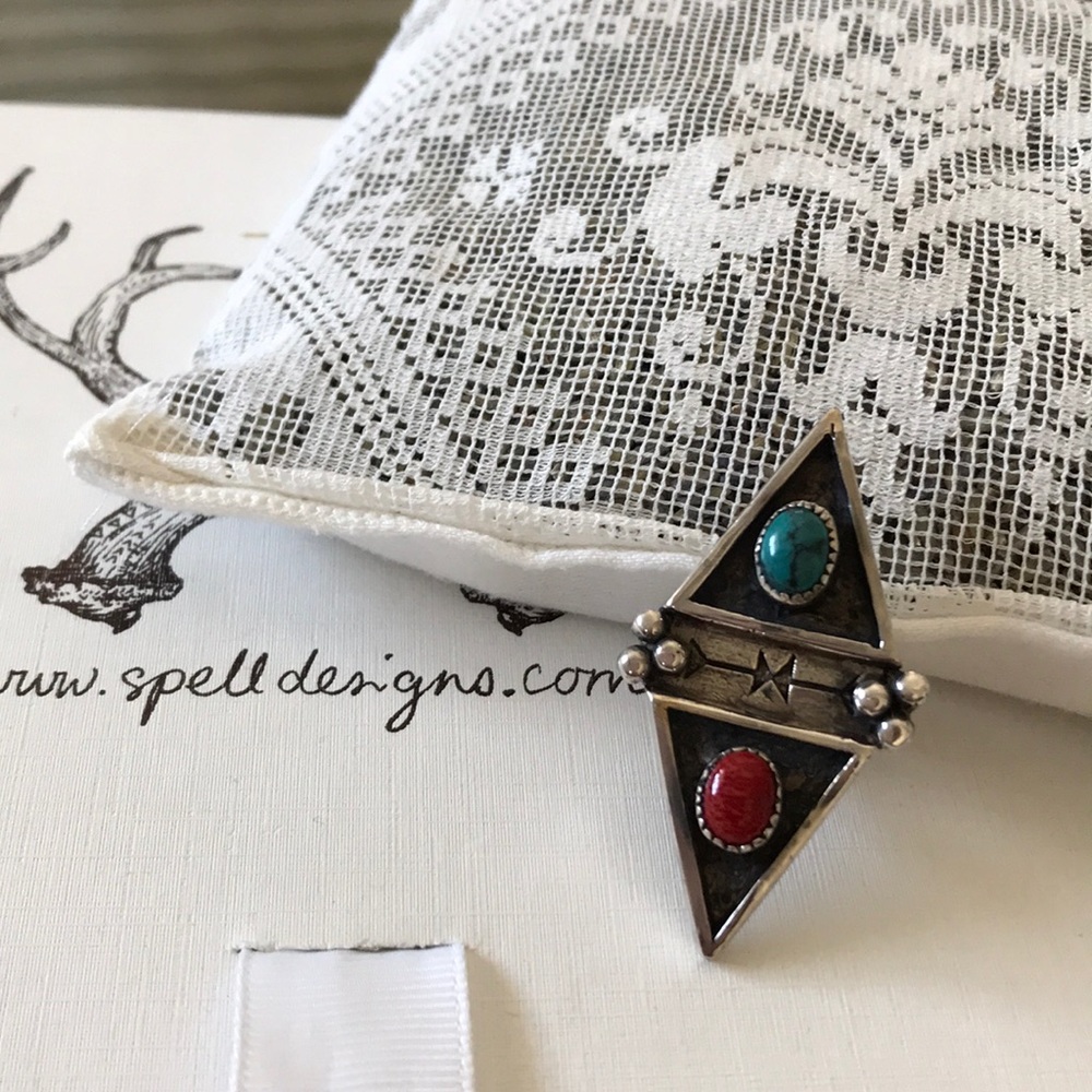Spell Designs Two Lovers Ring